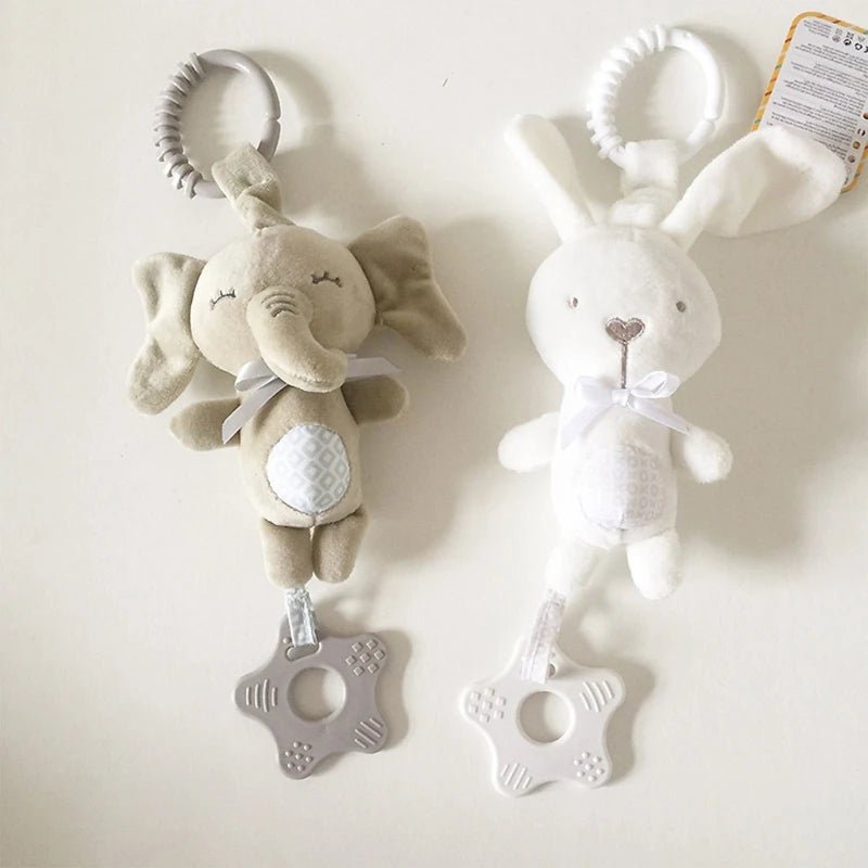 Pendente de Pelúcia com Mordedor e Chocalho para Carrinho e Berço