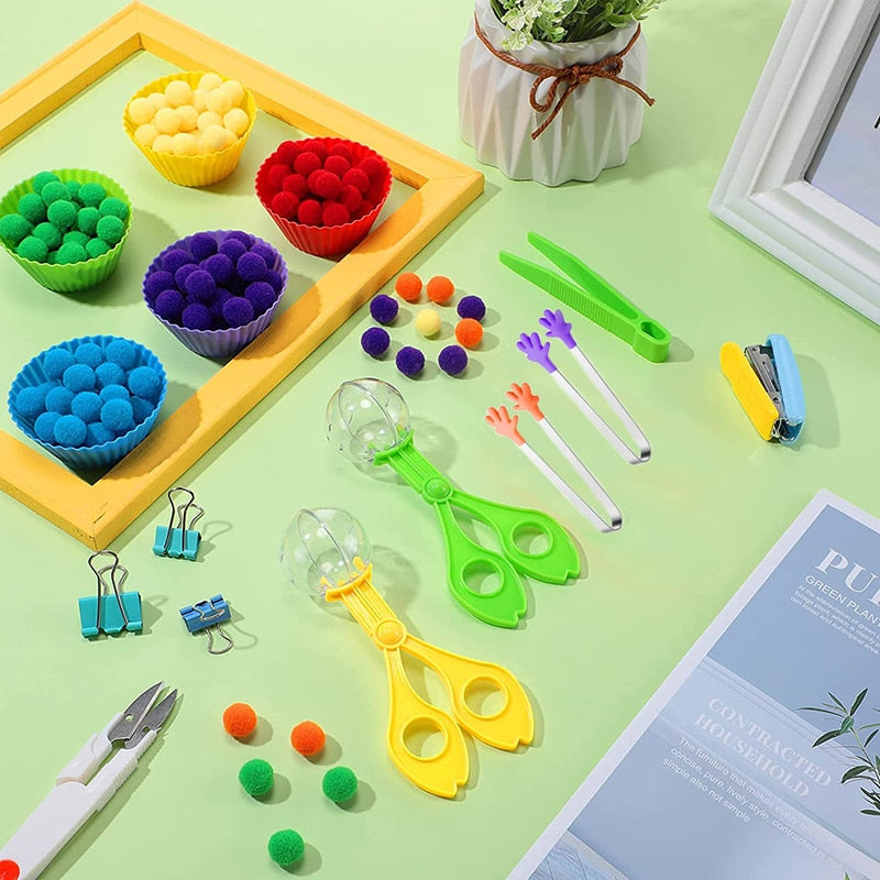 Kit Pompoms para Coordenação Motora Fina – Pegador e Potes | Toca Kids